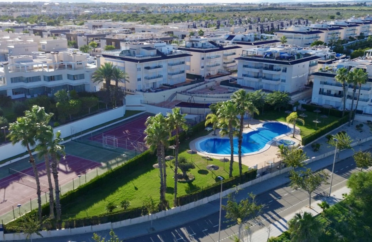 Resale - Apartment / flat -
Orihuela - Mil Palmeras