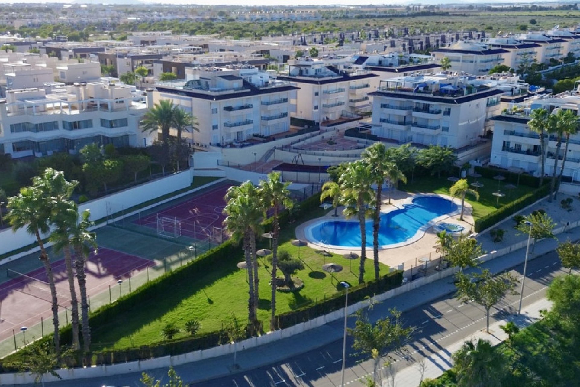 Resale - Apartment / flat -
Orihuela - Mil Palmeras
