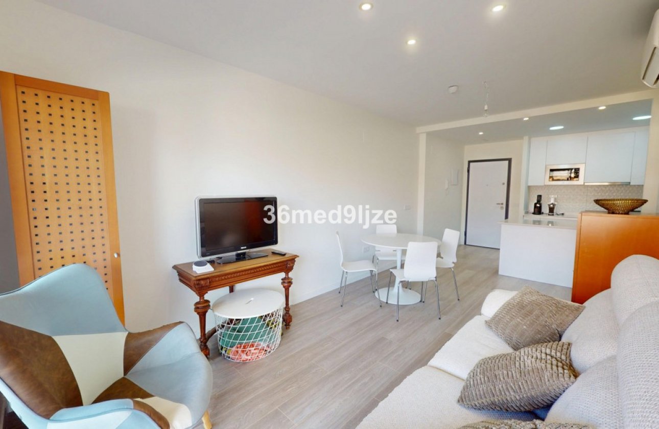 Resale - Apartment / flat -
Orihuela - Mil Palmeras