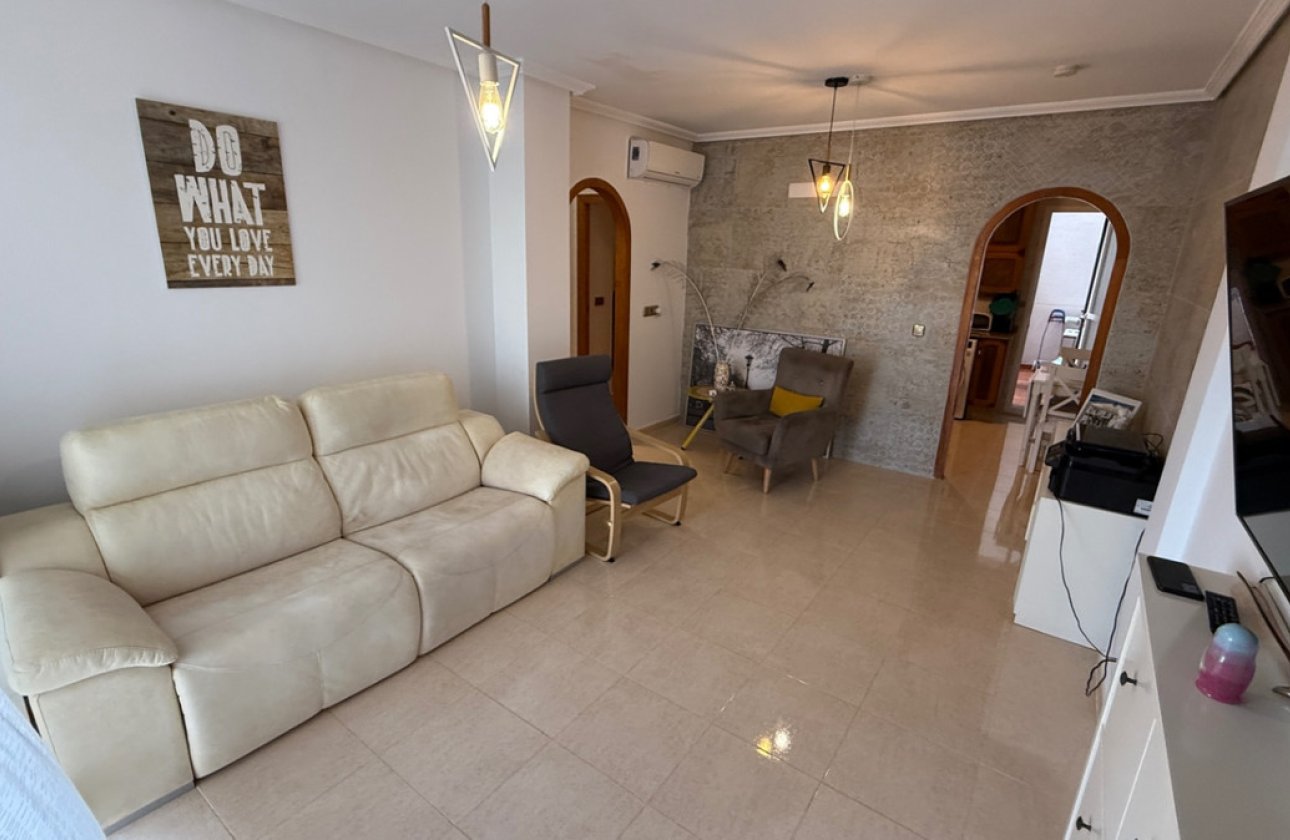Resale - Apartment / flat -
Orihuela - Orihuela Centro