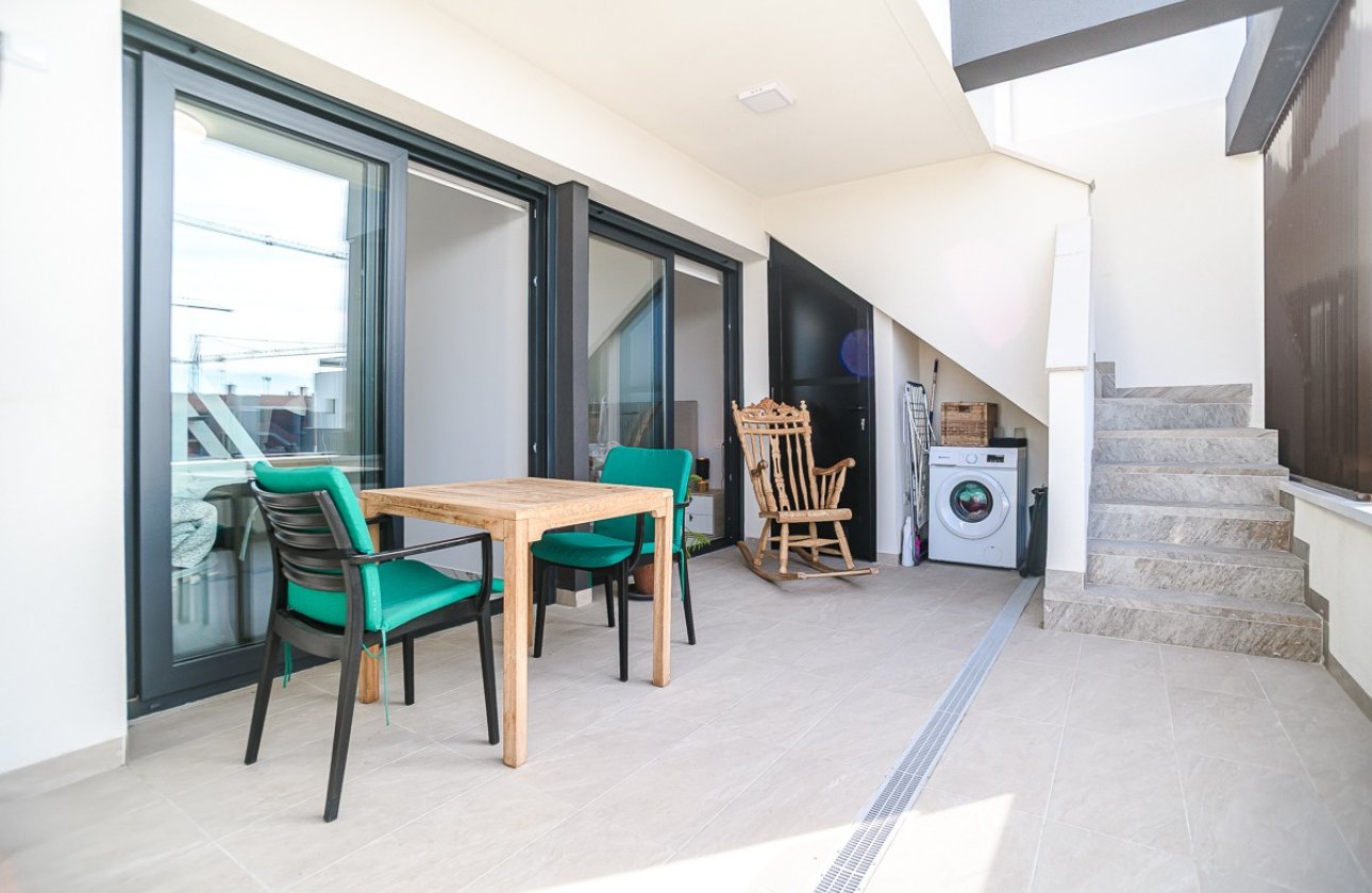 Resale - Apartment / flat -
Orihuela - Orihuela Costa