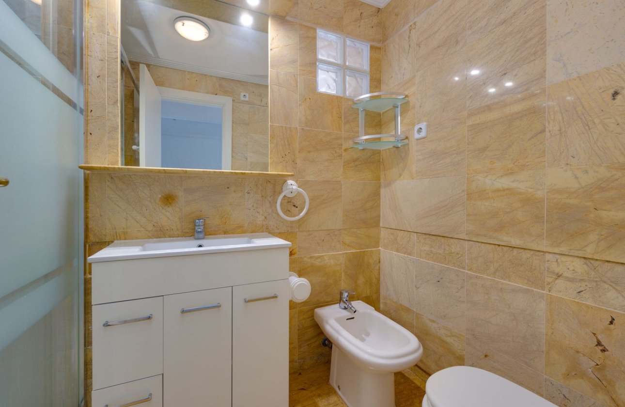 Resale - Apartment / flat -
Orihuela - Orihuela Costa