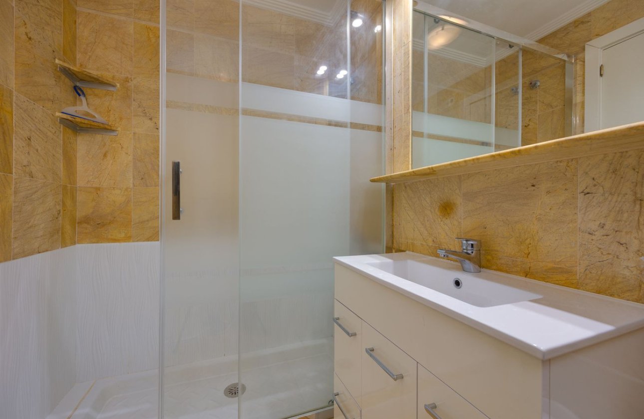 Resale - Apartment / flat -
Orihuela - Orihuela Costa