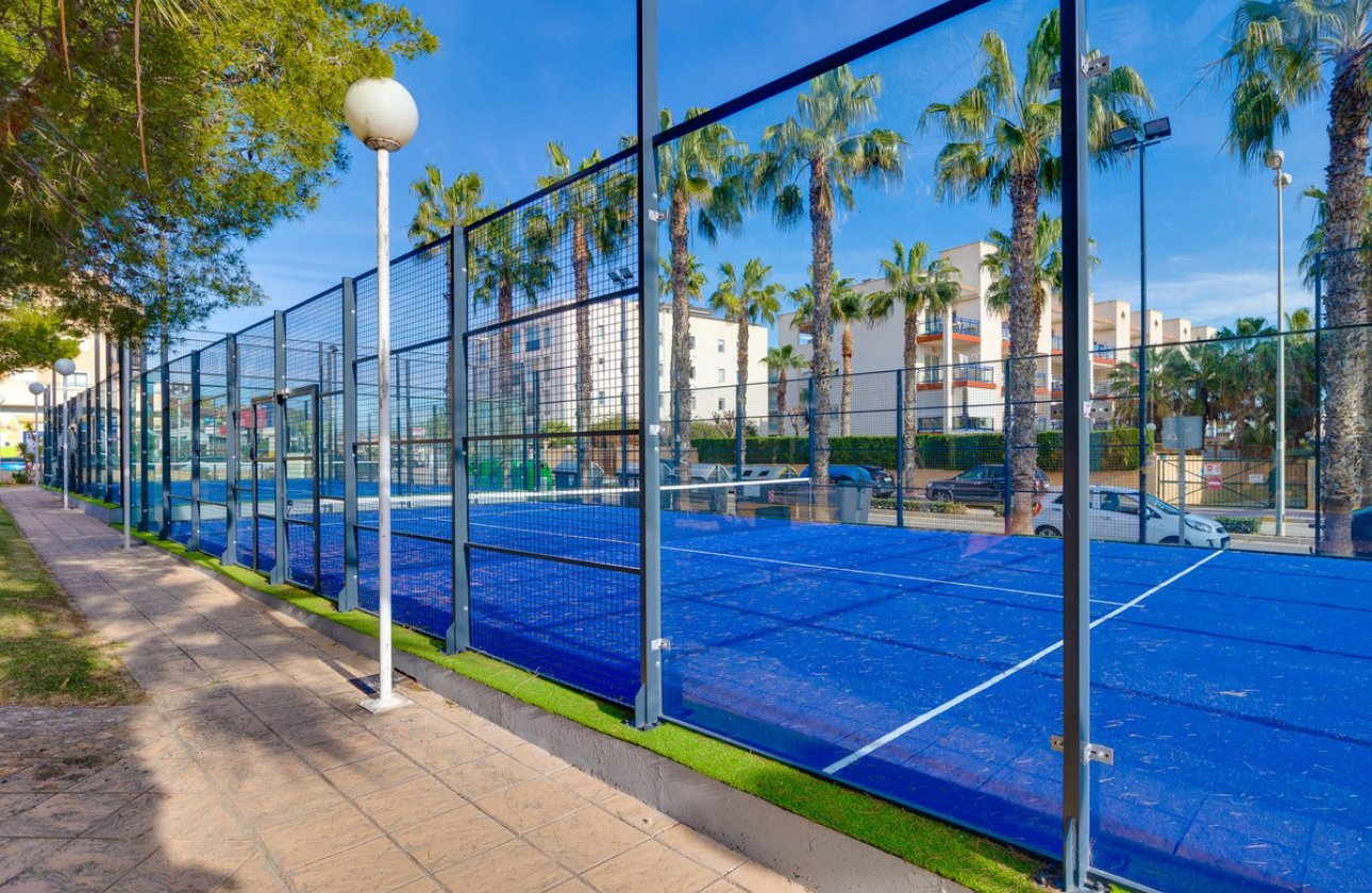 Resale - Apartment / flat -
Orihuela - Orihuela Costa