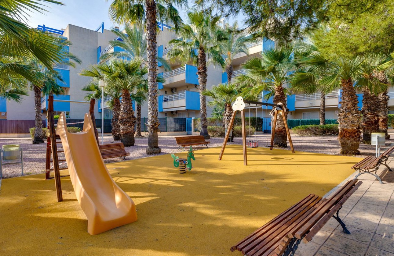 Resale - Apartment / flat -
Orihuela - Orihuela Costa