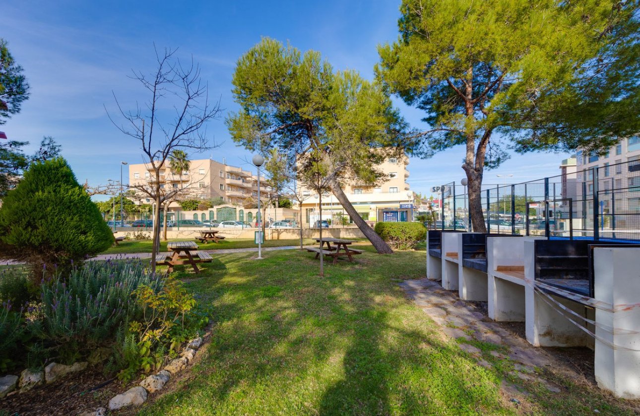 Resale - Apartment / flat -
Orihuela - Orihuela Costa