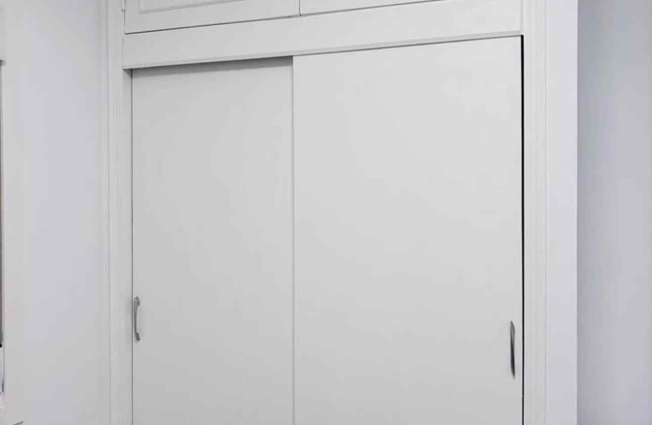 Resale - Apartment / flat -
Orihuela - Orihuela Costa