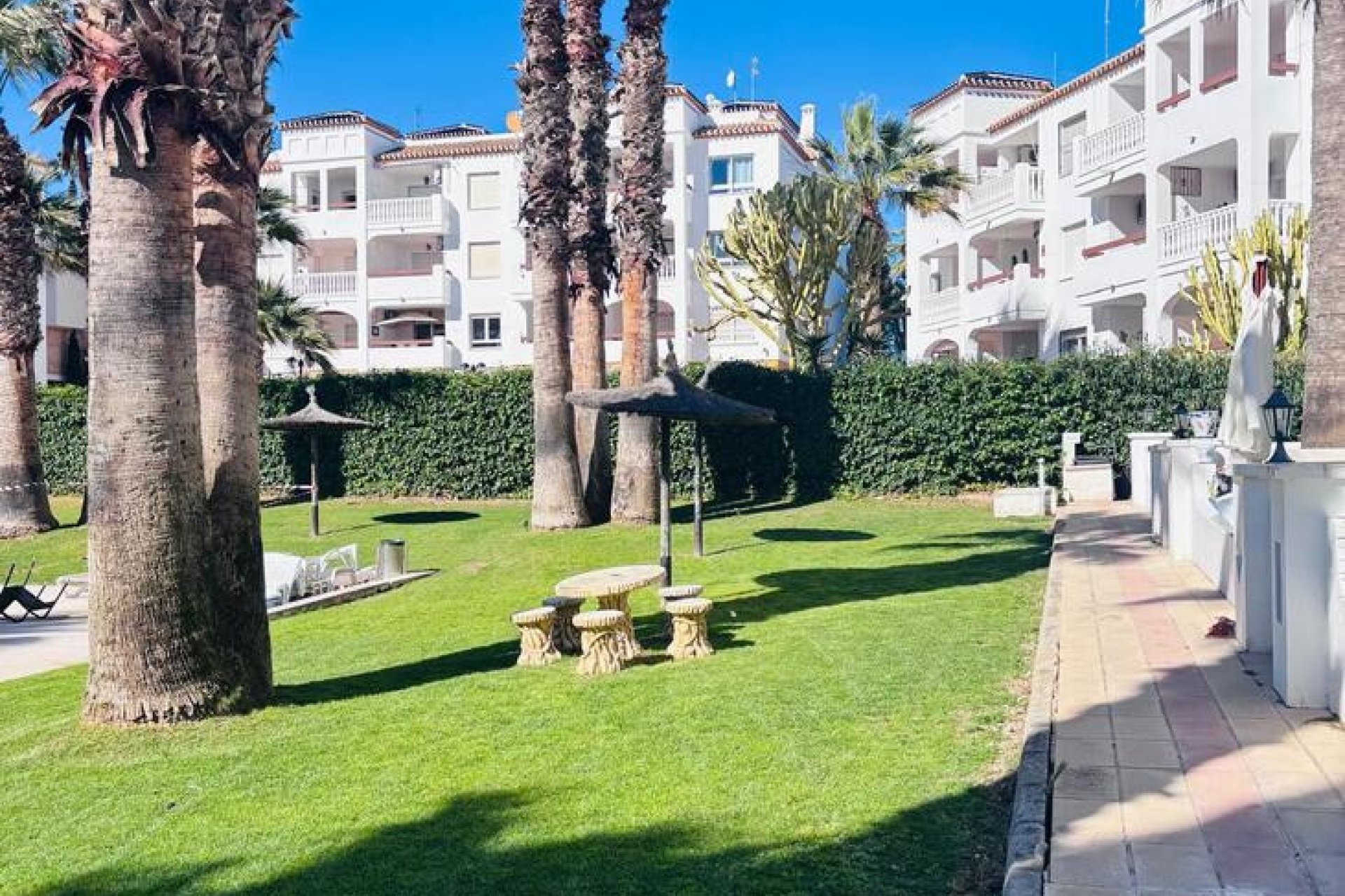 Resale - Apartment / flat -
Orihuela - Orihuela Costa