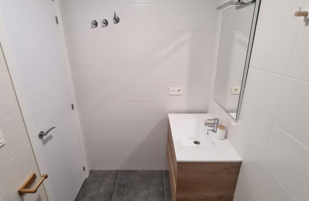 Resale - Apartment / flat -
Orihuela - Orihuela Costa