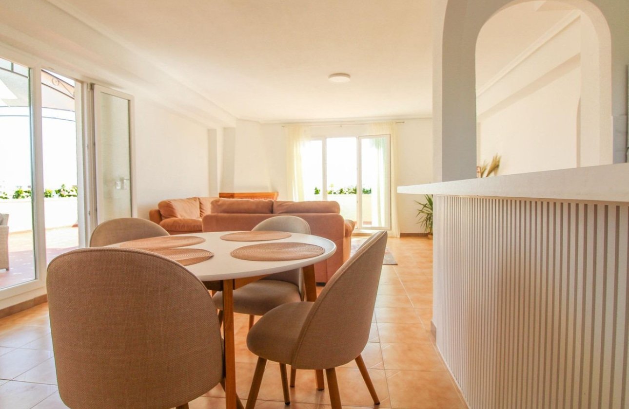 Resale - Apartment / flat -
Orihuela - Orihuela Costa