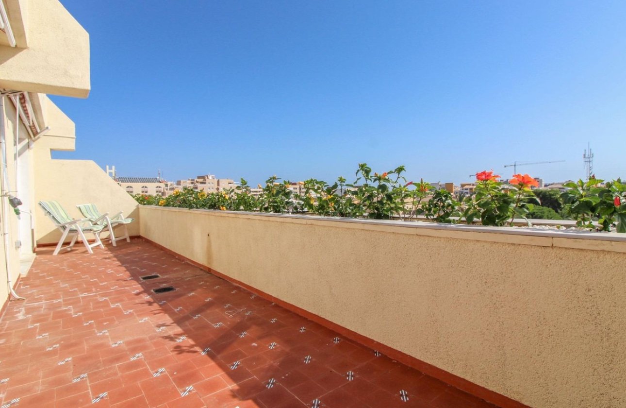 Resale - Apartment / flat -
Orihuela - Orihuela Costa