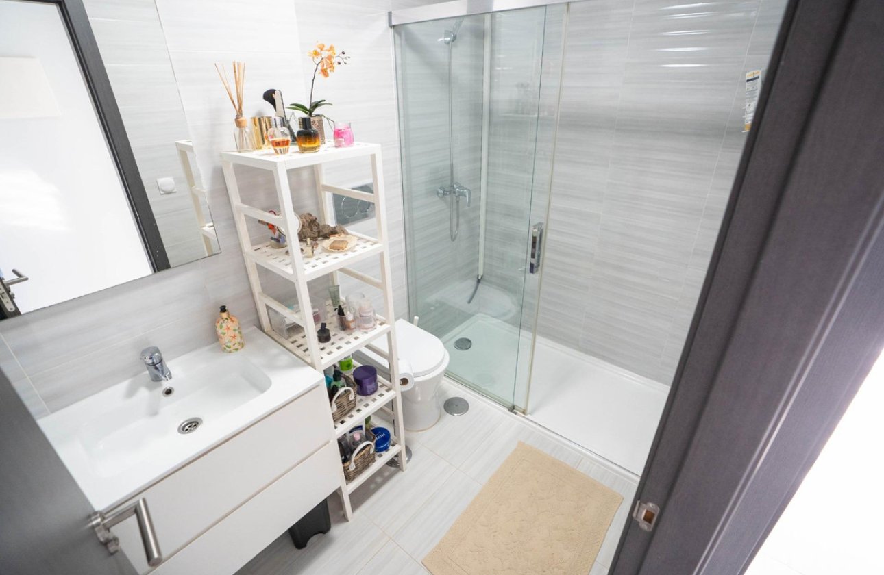 Resale - Apartment / flat -
Orihuela - Orihuela Costa