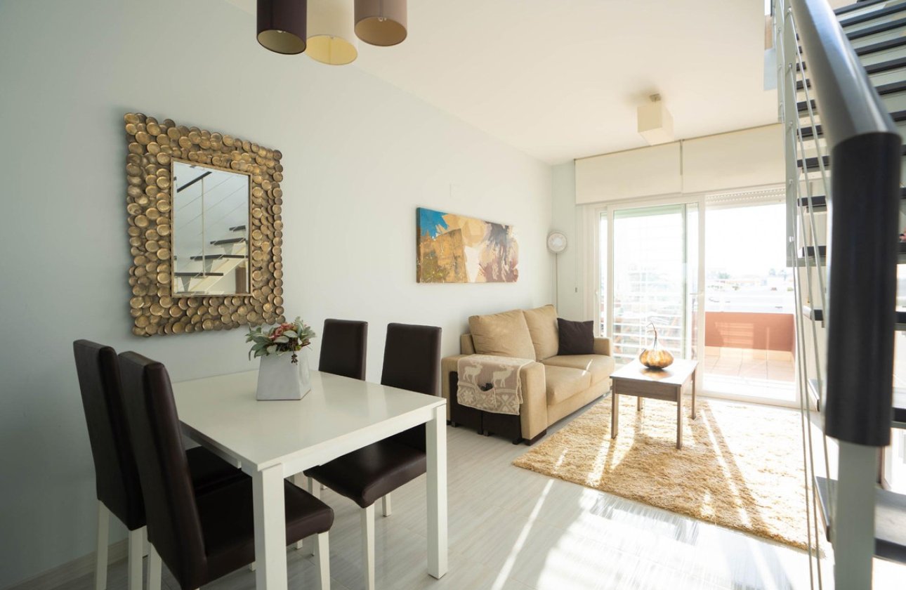 Resale - Apartment / flat -
Orihuela - Orihuela Costa