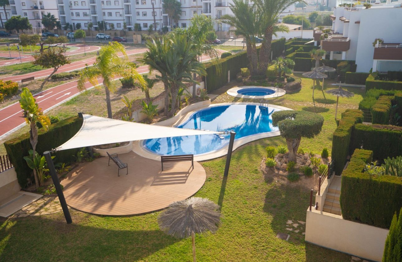 Resale - Apartment / flat -
Orihuela - Orihuela Costa