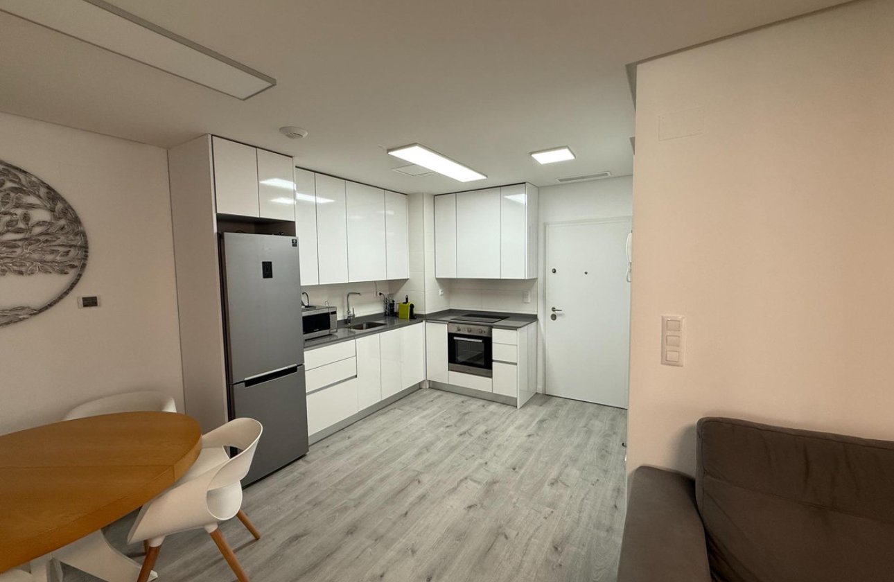 Resale - Apartment / flat -
Orihuela - Orihuela Costa