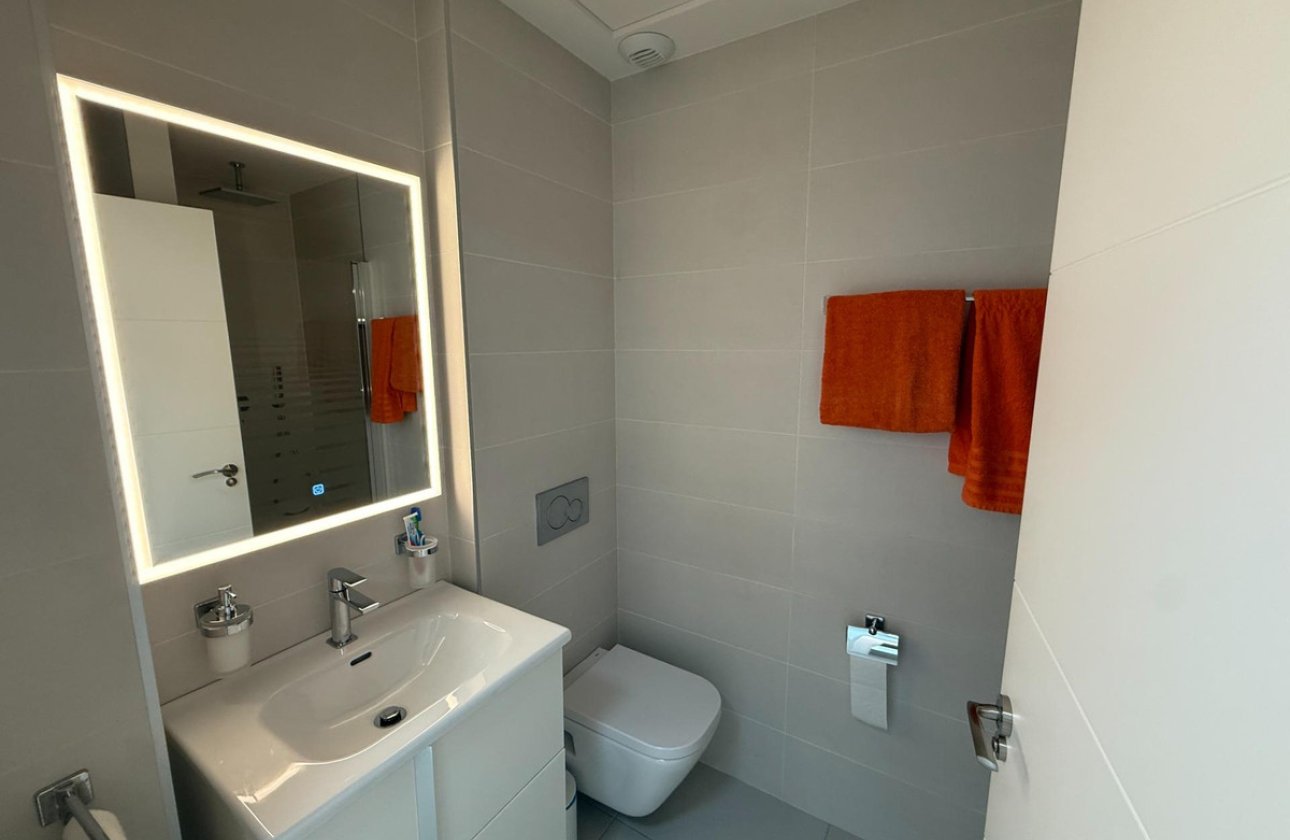 Resale - Apartment / flat -
Orihuela - Orihuela Costa