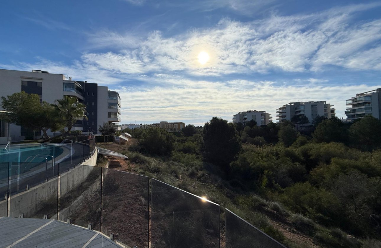 Resale - Apartment / flat -
Orihuela - Orihuela Costa