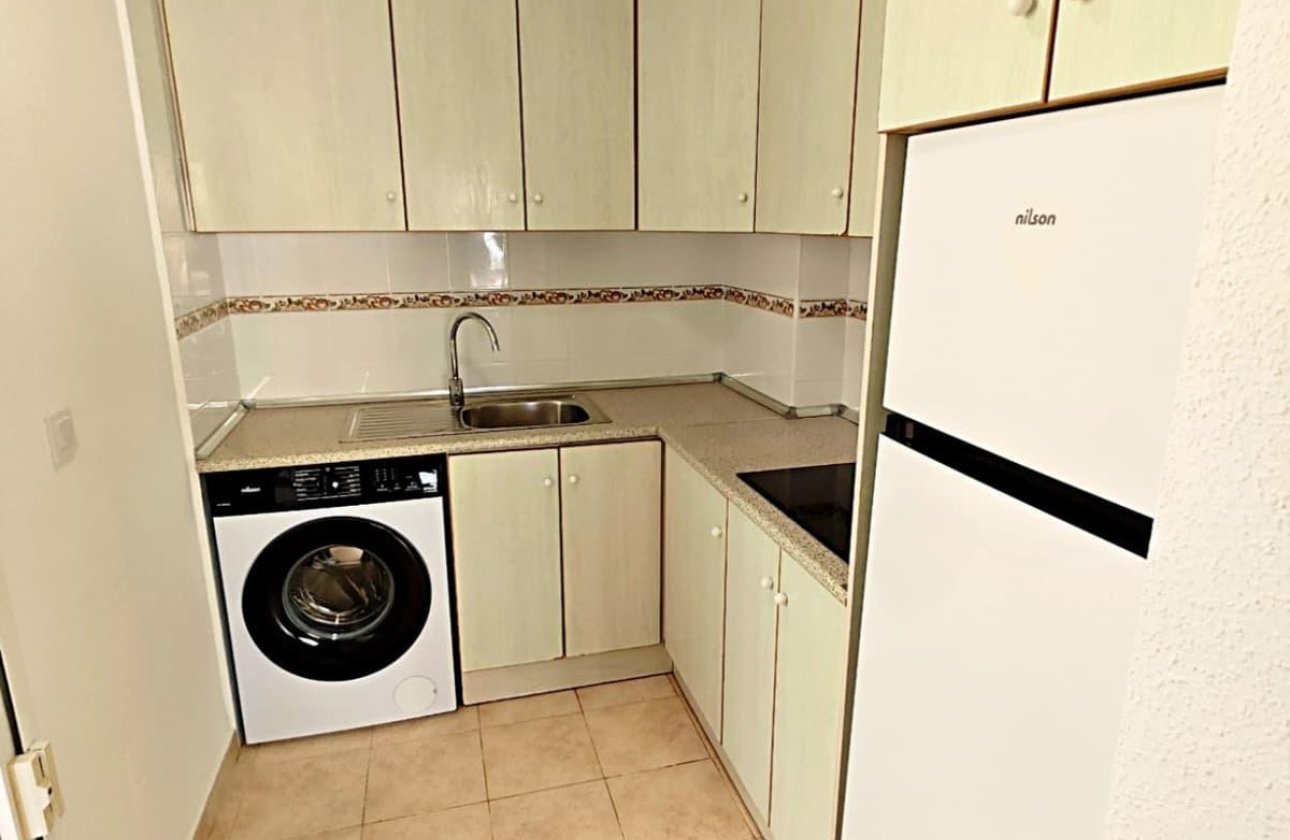 Resale - Apartment / flat -
Orihuela - Orihuela Costa