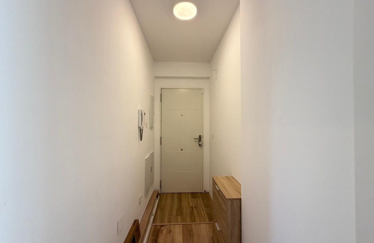 Resale - Apartment / flat -
Orihuela - Orihuela Costa