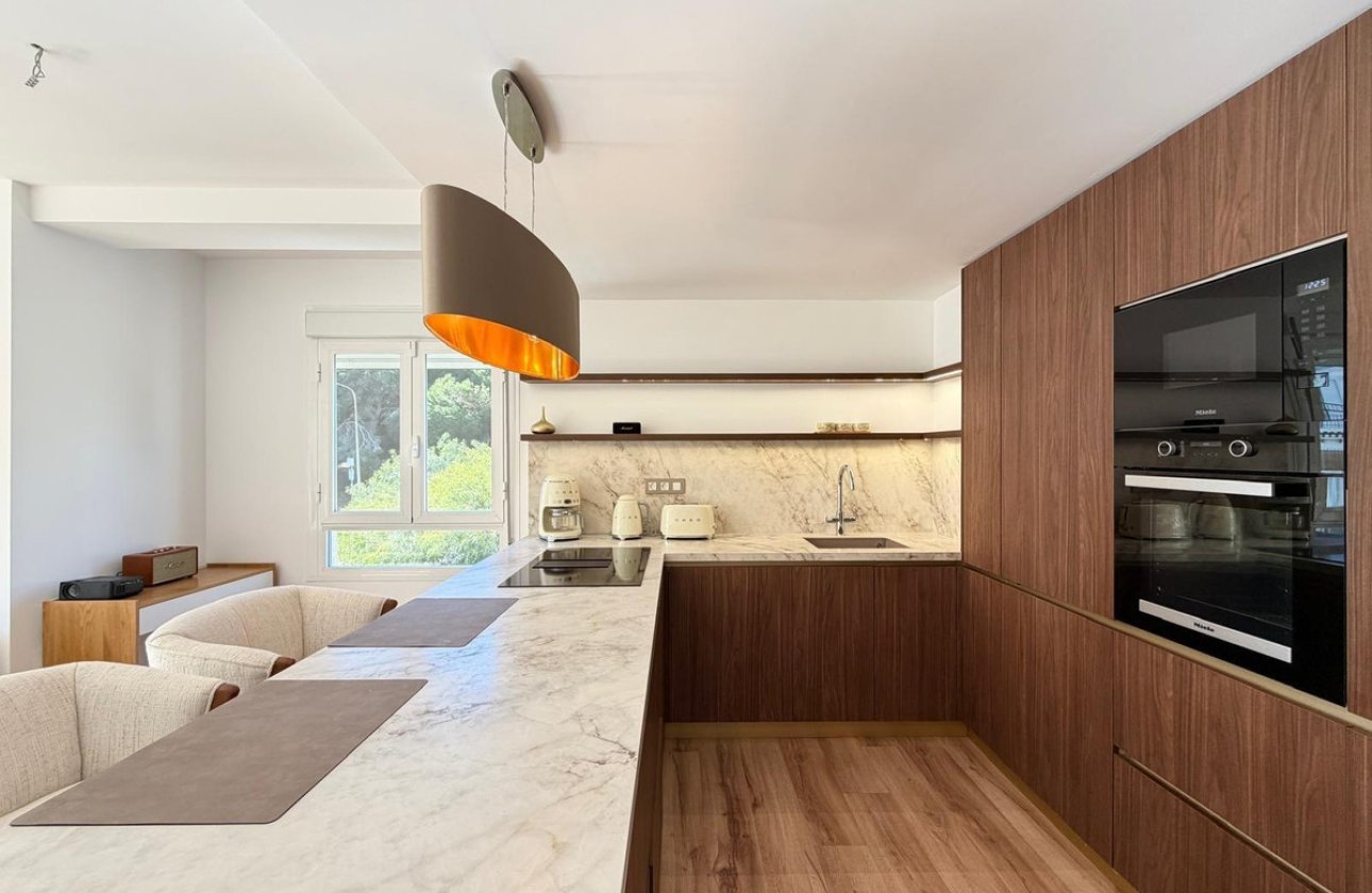 Resale - Apartment / flat -
Orihuela - Orihuela Costa