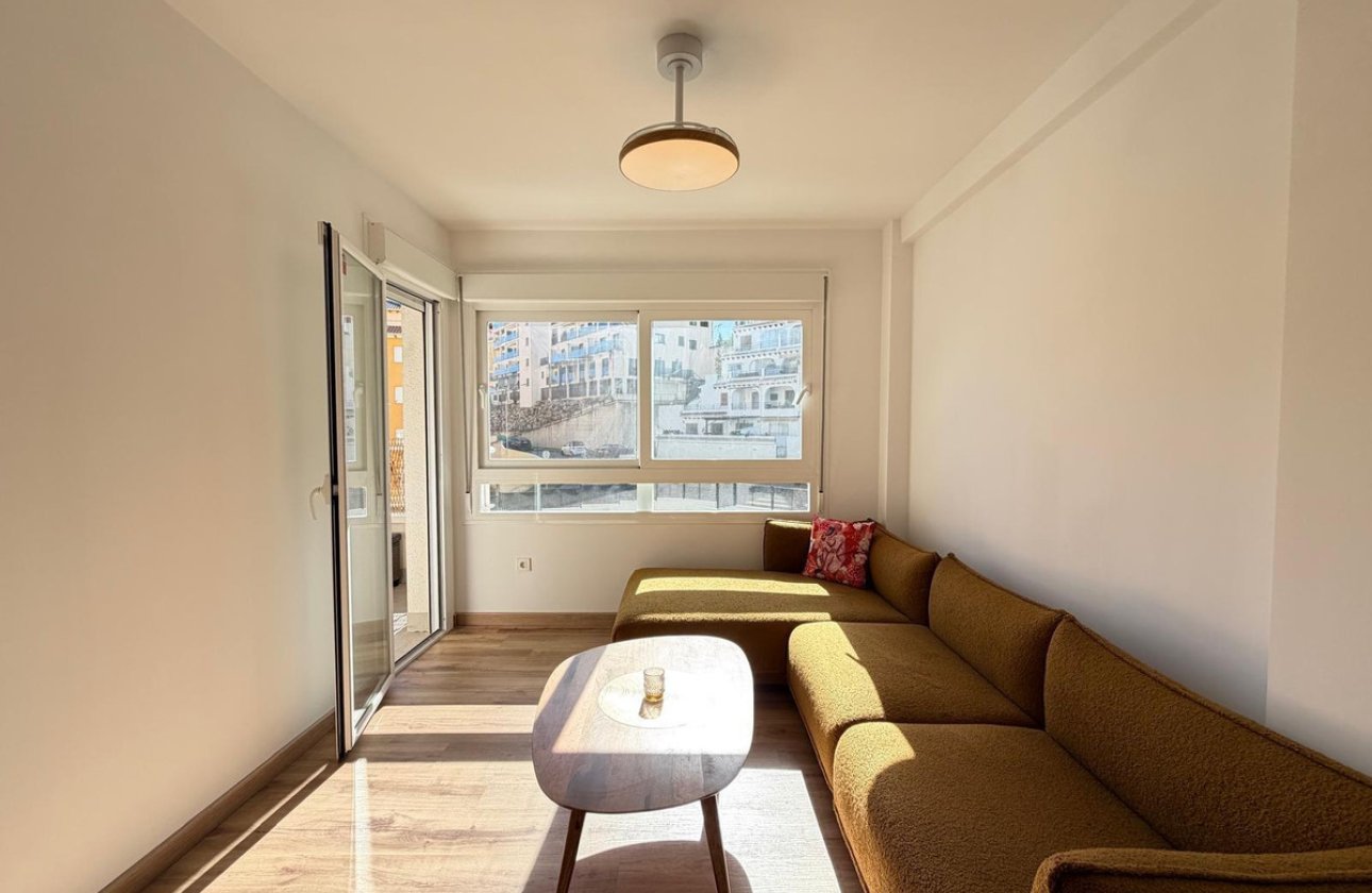 Resale - Apartment / flat -
Orihuela - Orihuela Costa