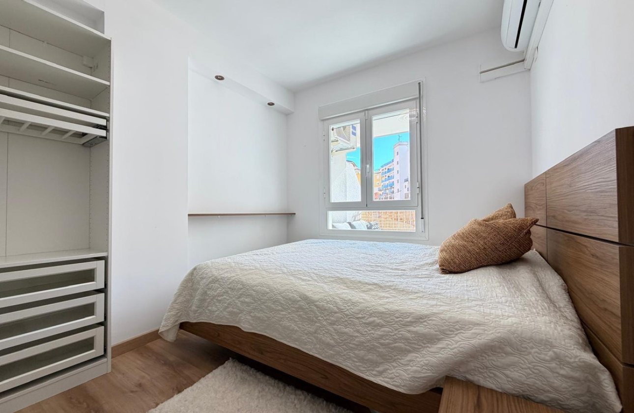 Resale - Apartment / flat -
Orihuela - Orihuela Costa