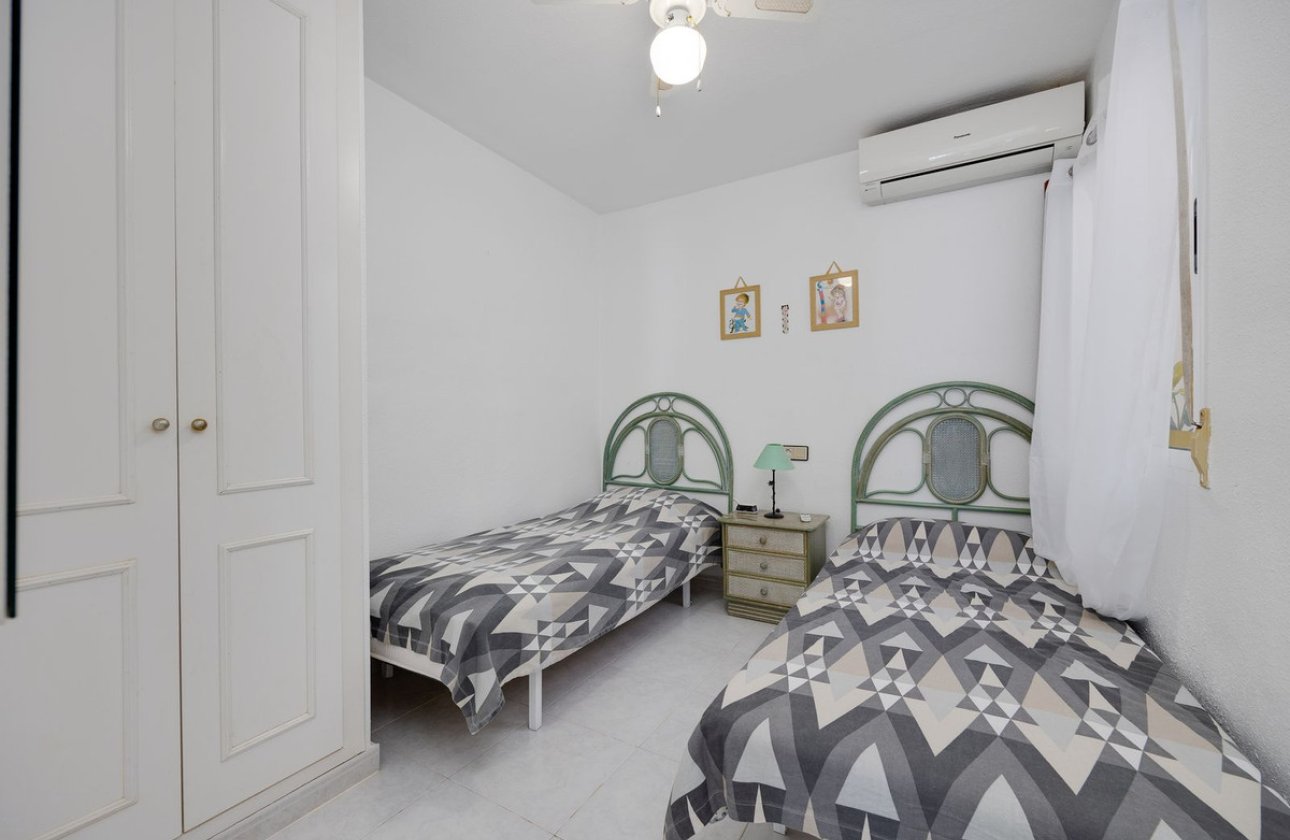Resale - Apartment / flat -
Orihuela - Orihuela Costa