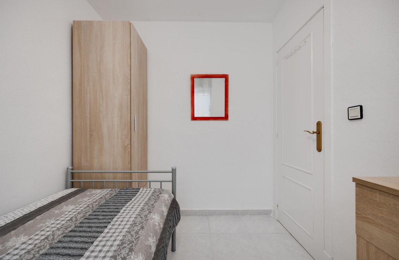 Resale - Apartment / flat -
Orihuela - Orihuela Costa