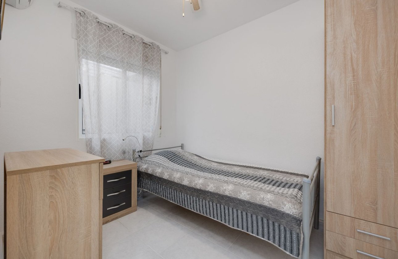 Resale - Apartment / flat -
Orihuela - Orihuela Costa