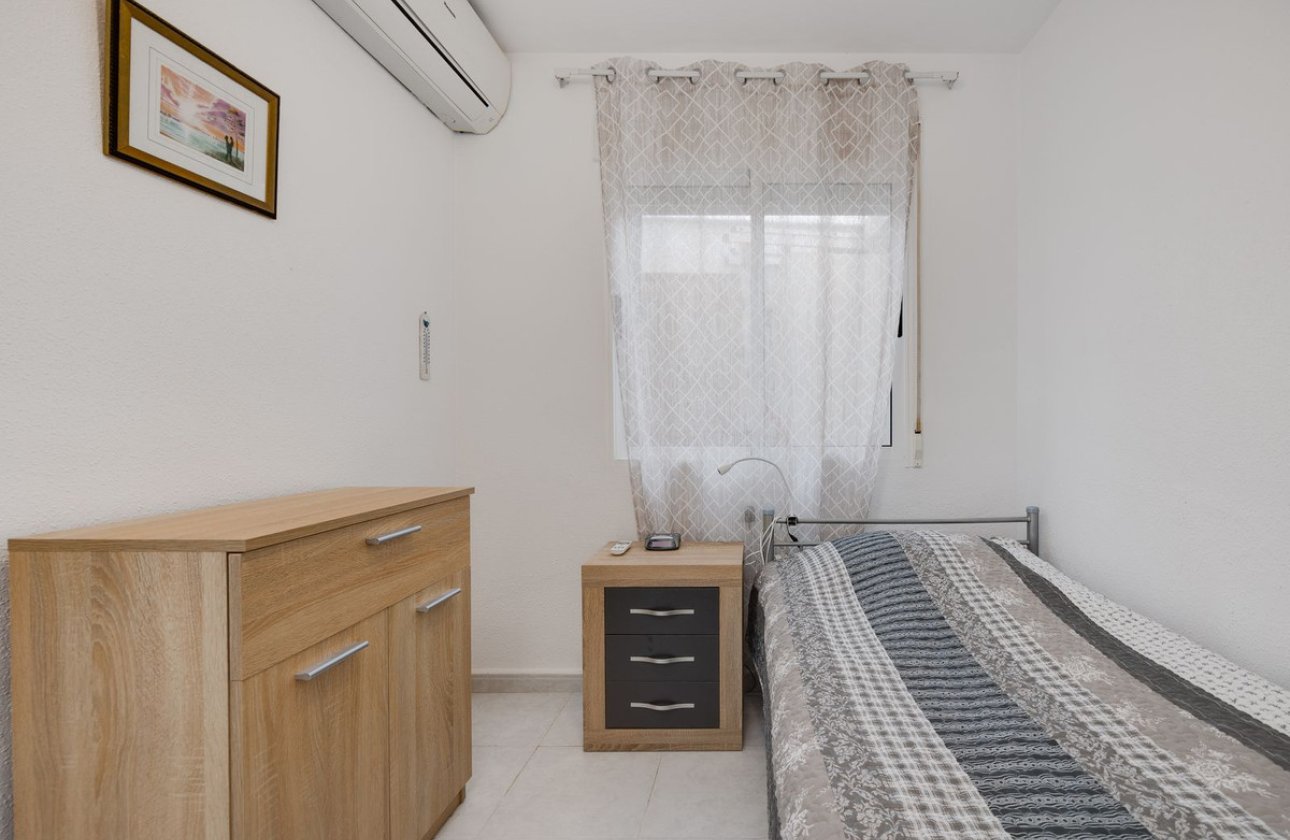 Resale - Apartment / flat -
Orihuela - Orihuela Costa
