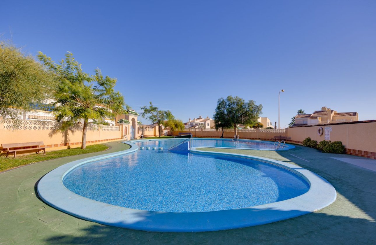 Resale - Apartment / flat -
Orihuela - Orihuela Costa