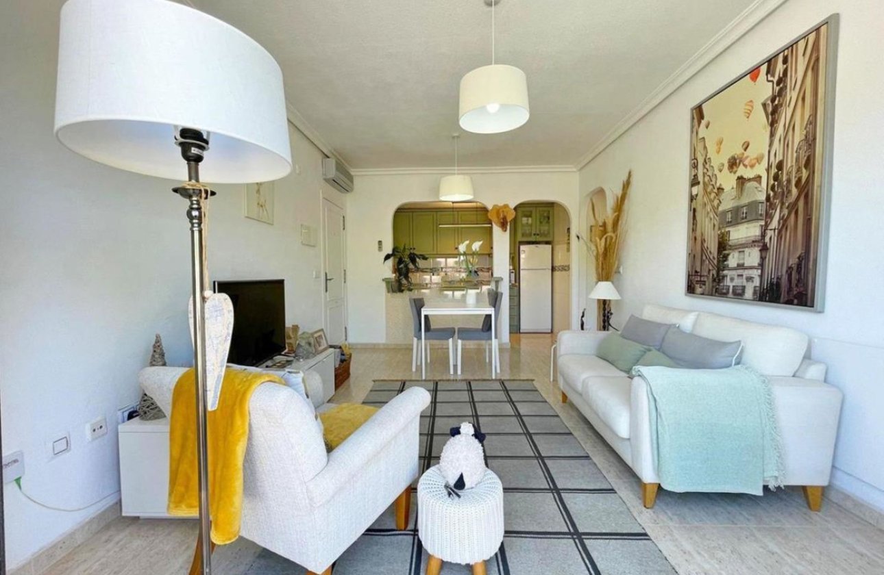 Resale - Apartment / flat -
Orihuela - Orihuela Costa