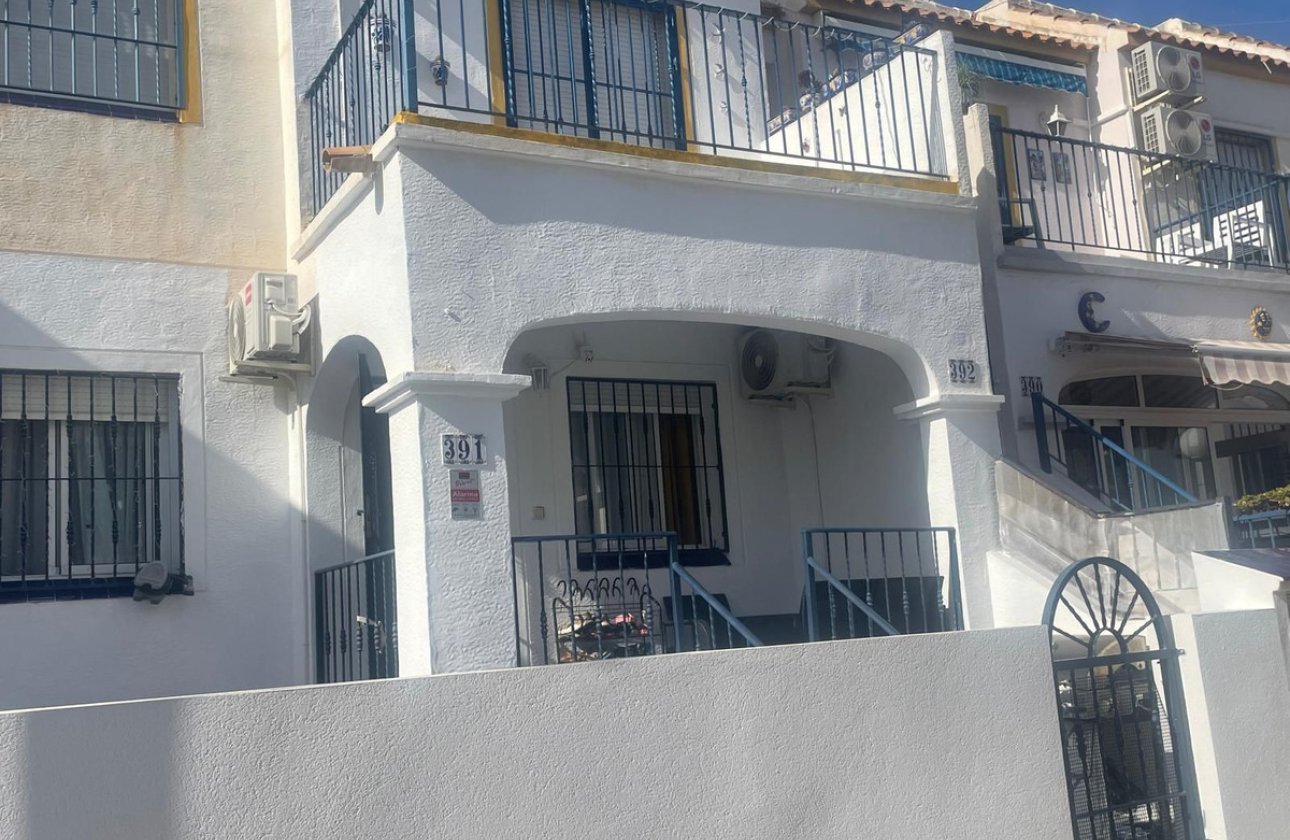 Resale - Apartment / flat -
Orihuela - Orihuela Costa
