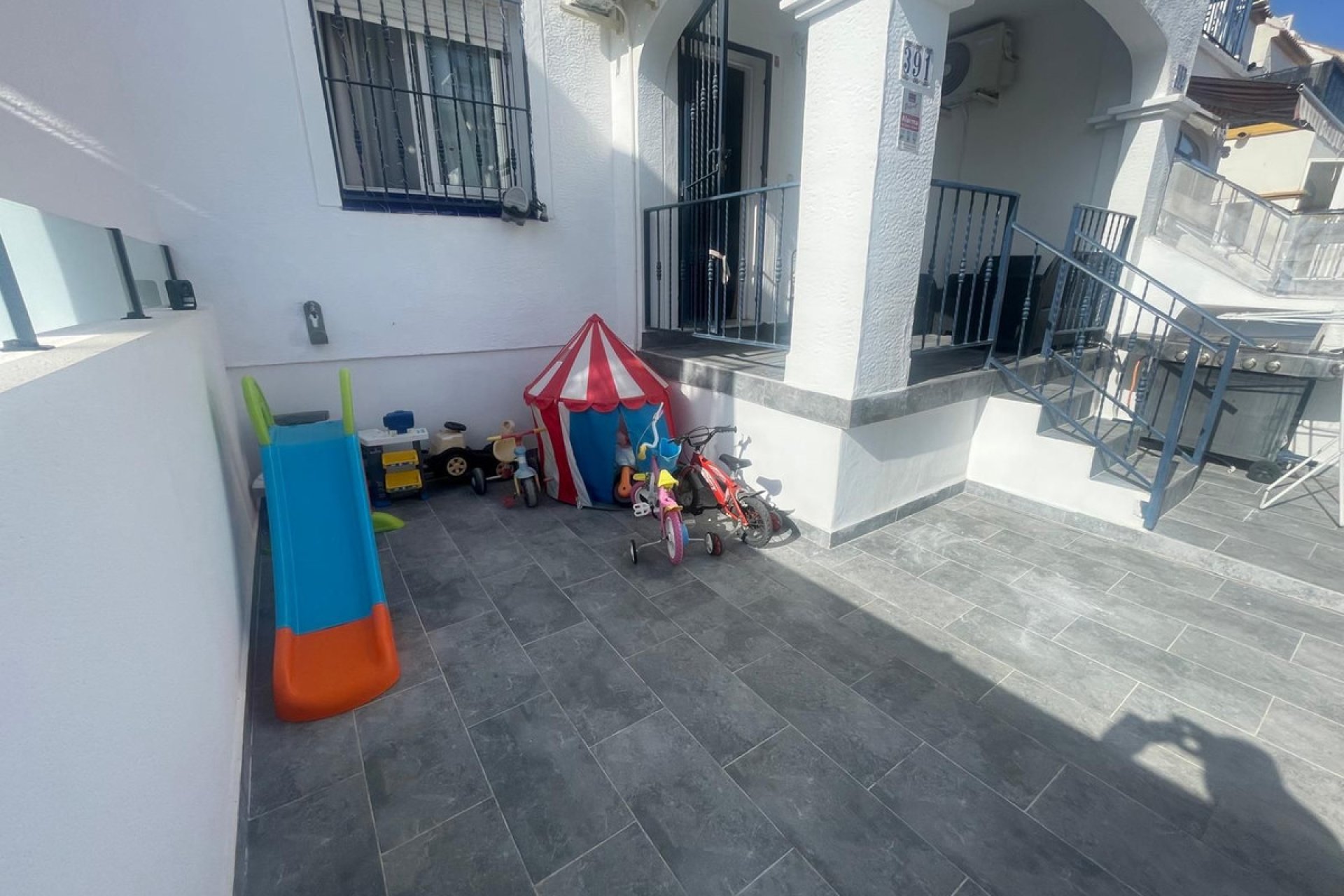 Resale - Apartment / flat -
Orihuela - Orihuela Costa