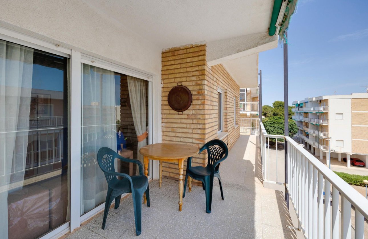 Resale - Apartment / flat -
Orihuela - Orihuela Costa