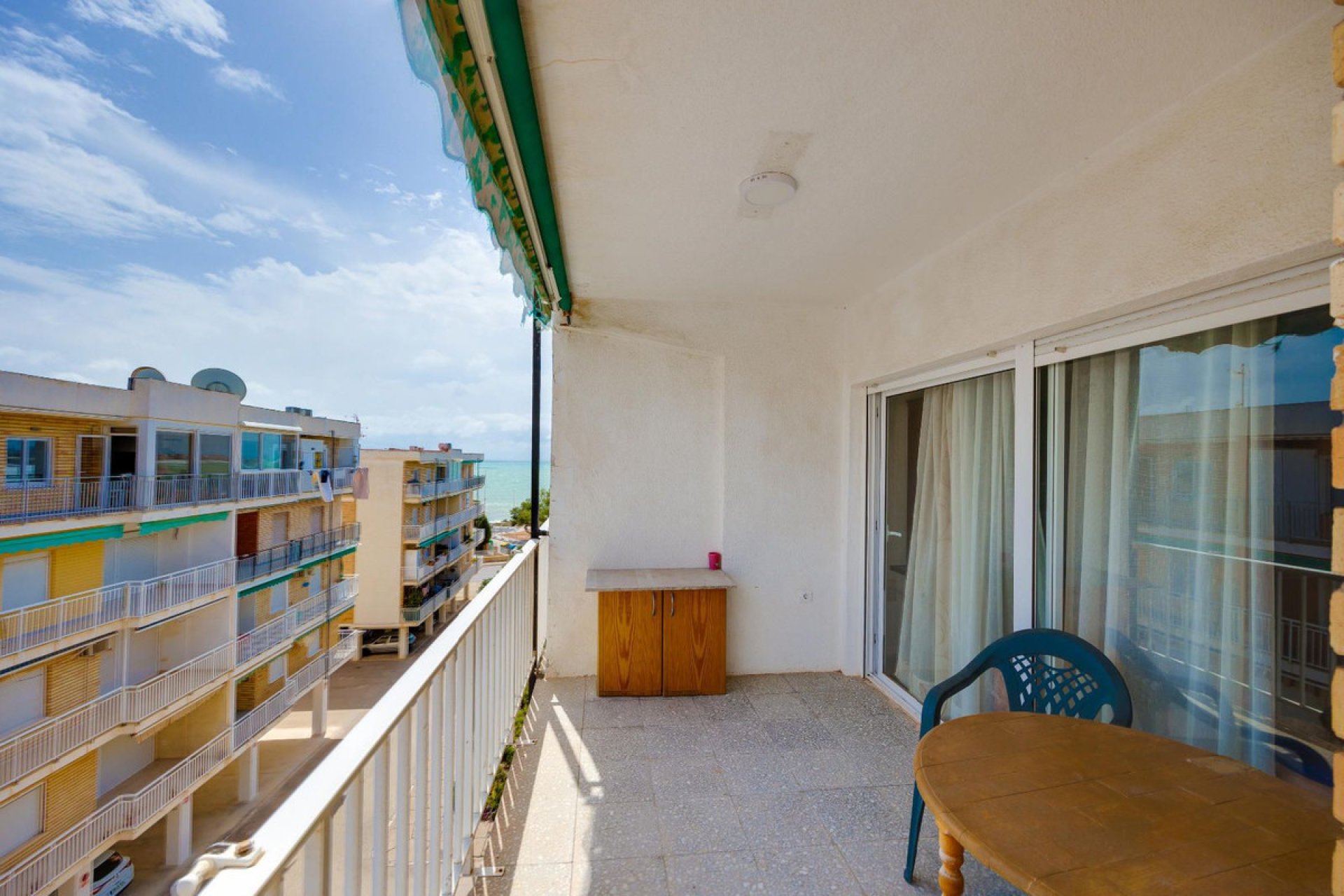 Resale - Apartment / flat -
Orihuela - Orihuela Costa