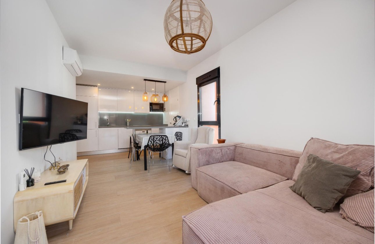 Resale - Apartment / flat -
Orihuela - Orihuela Costa