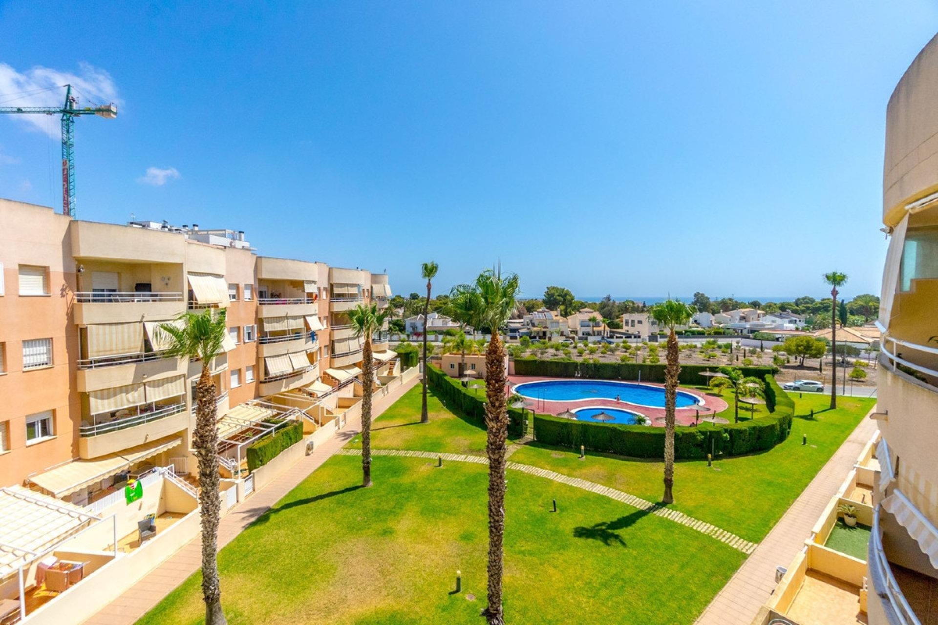 Resale - Apartment / flat -
Orihuela - Orihuela Costa