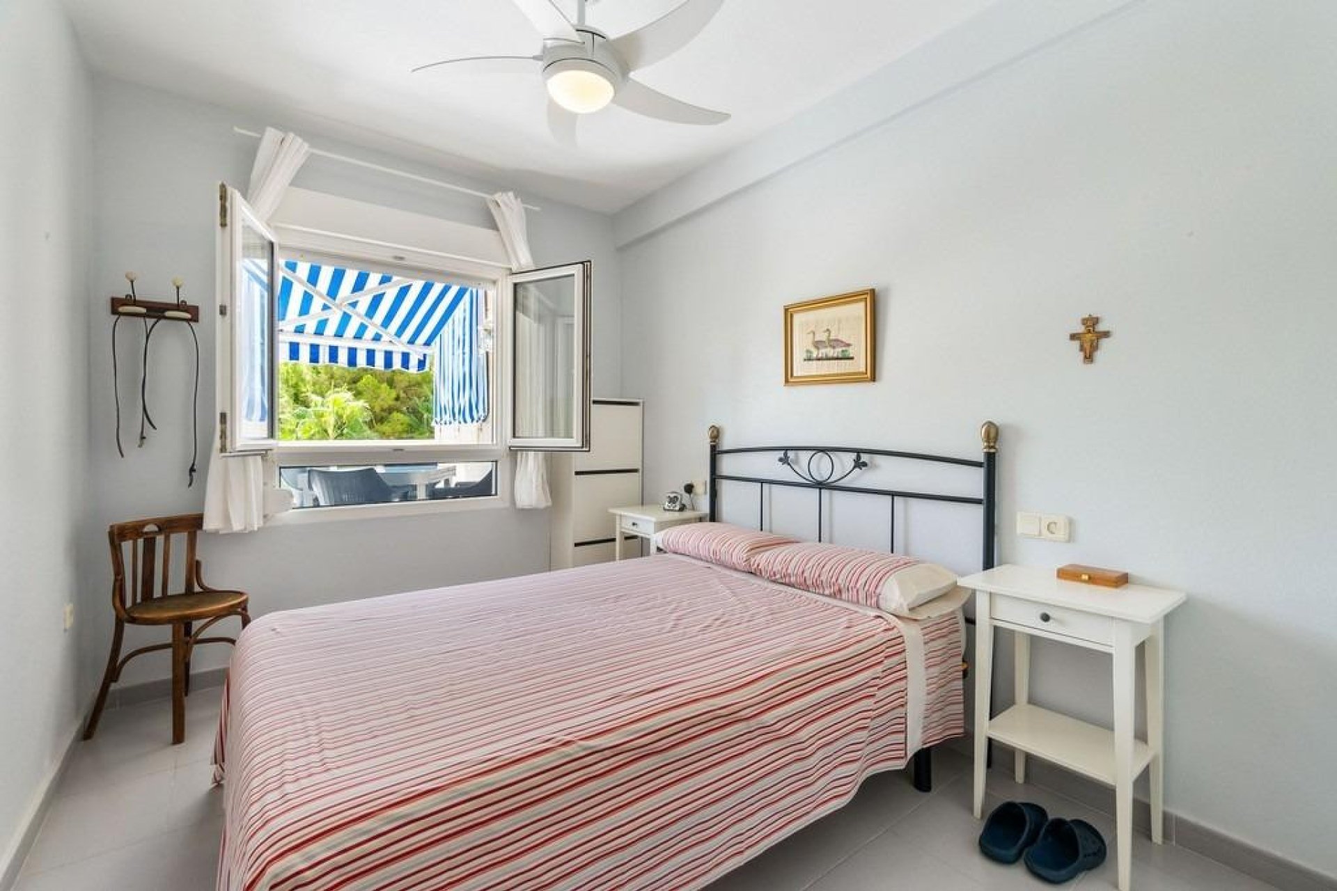 Resale - Apartment / flat -
Orihuela - Orihuela Costa