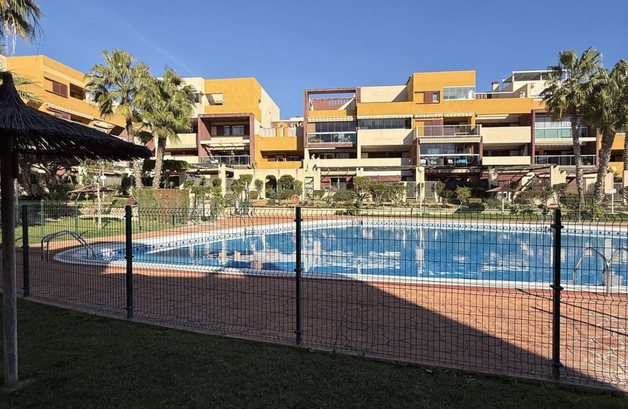 Resale - Apartment / flat -
Orihuela - Playa Flamenca