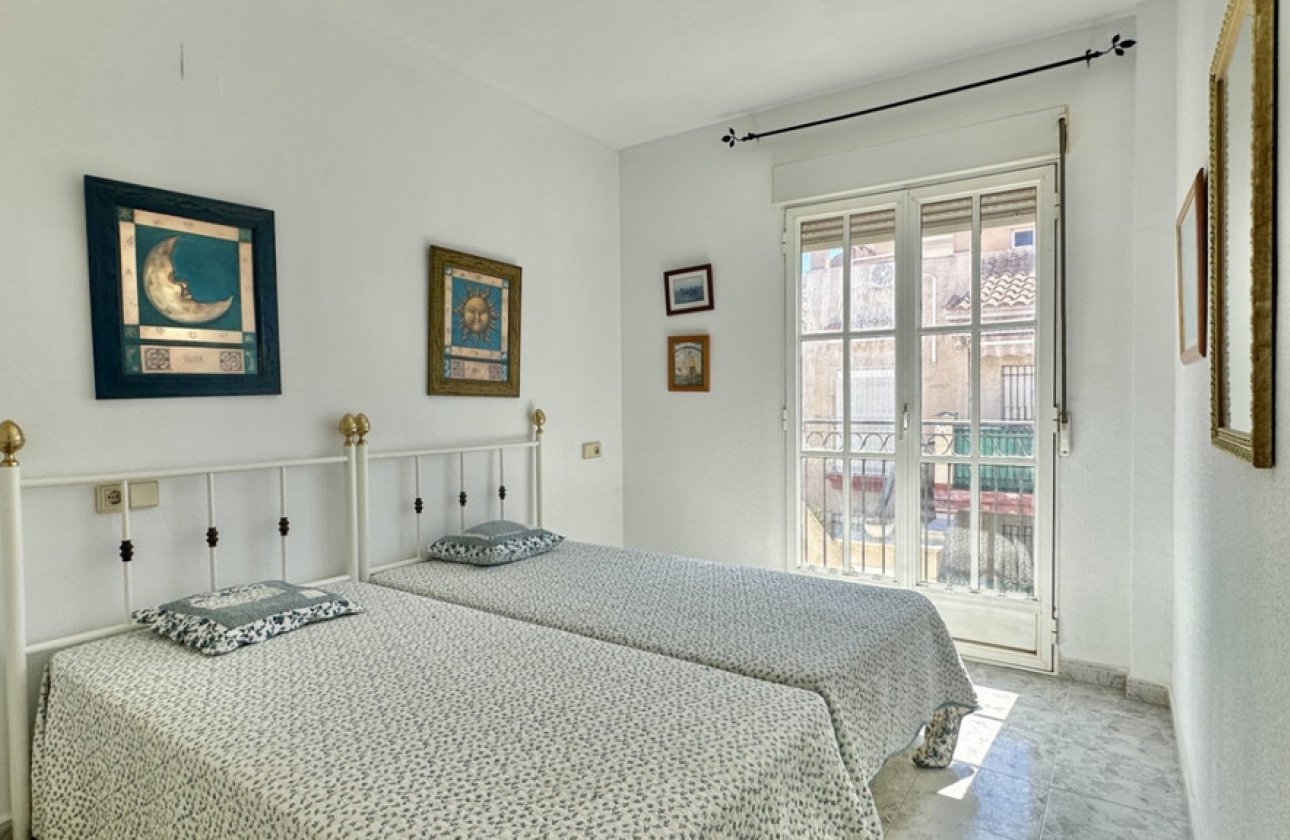 Resale - Apartment / flat -
Orihuela - Playa Flamenca