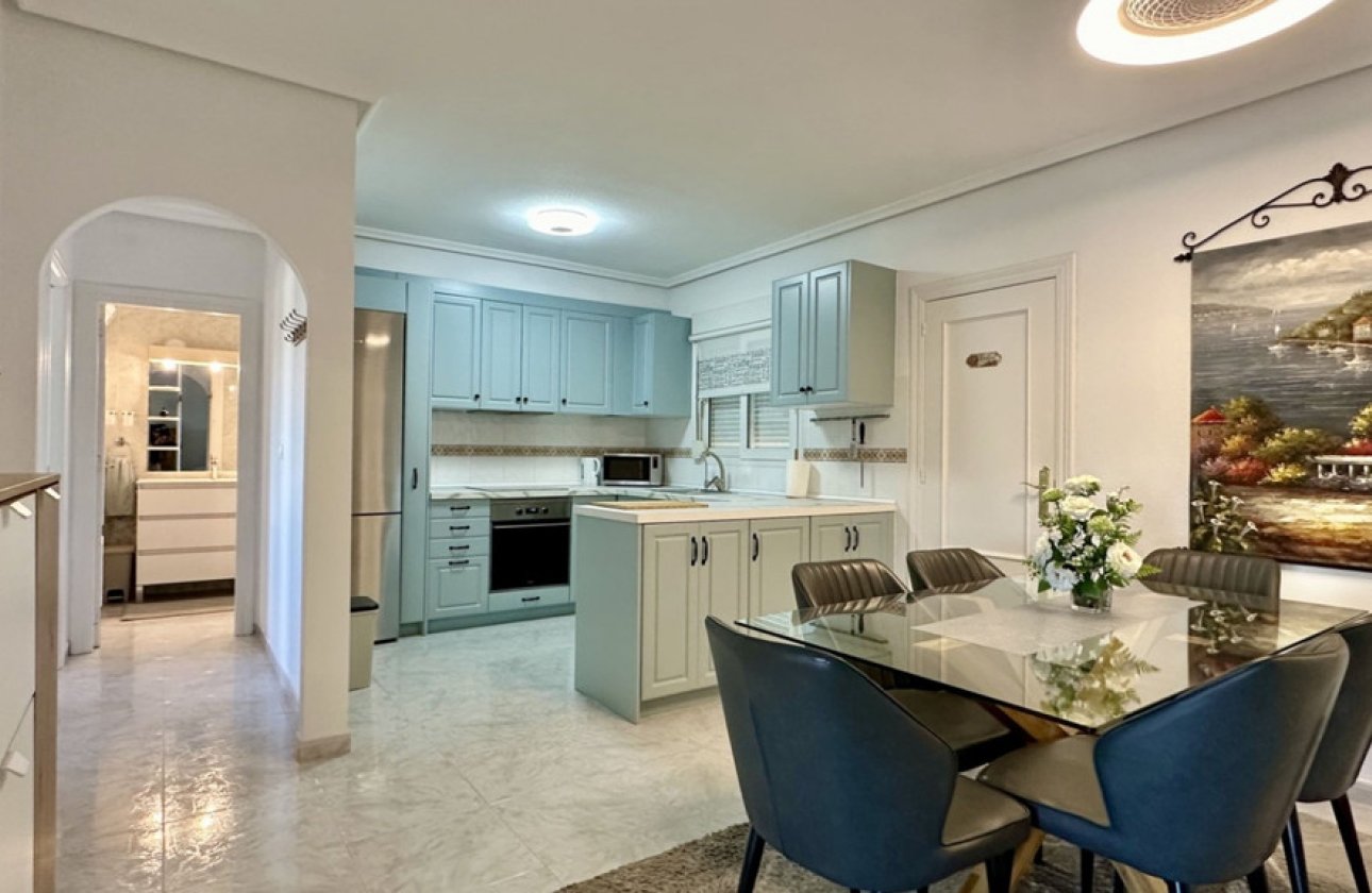 Resale - Apartment / flat -
Orihuela - Playa Flamenca