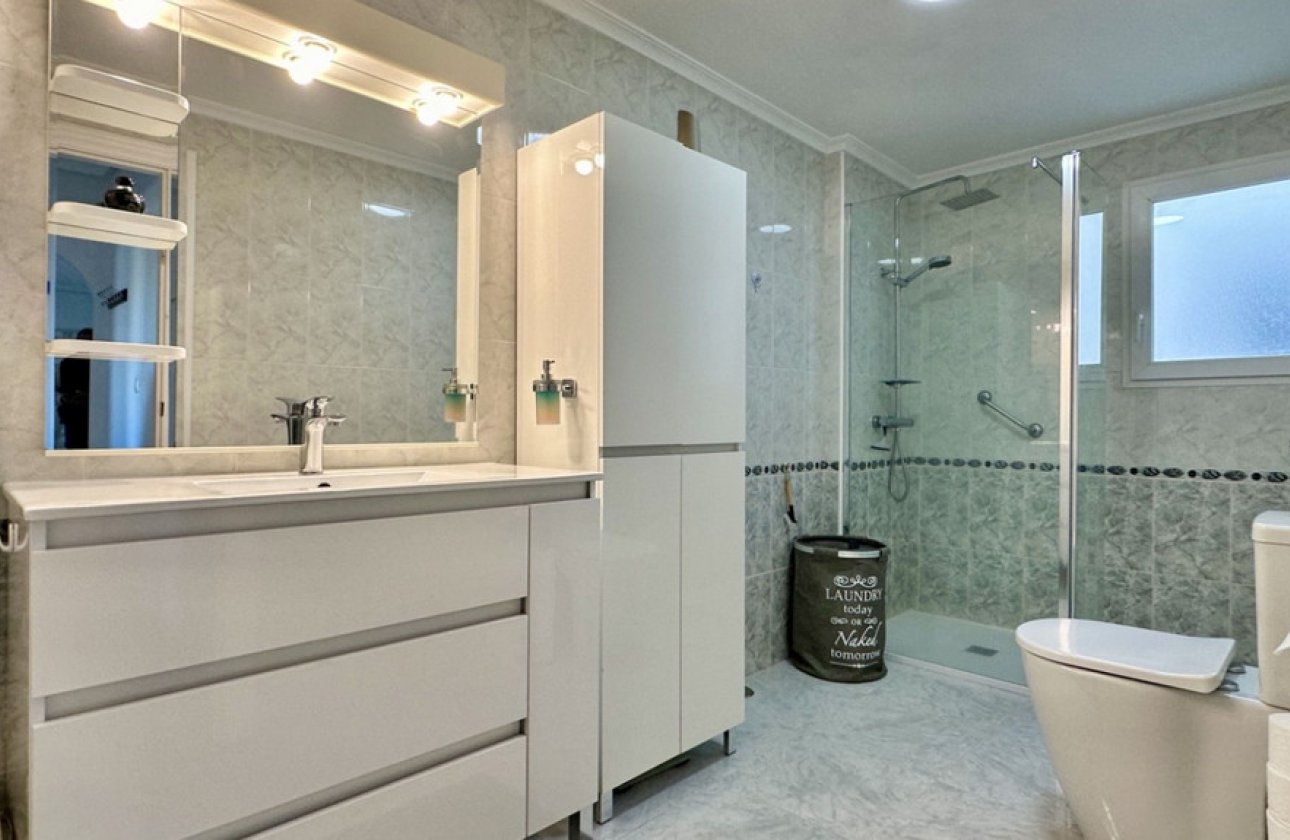 Resale - Apartment / flat -
Orihuela - Playa Flamenca