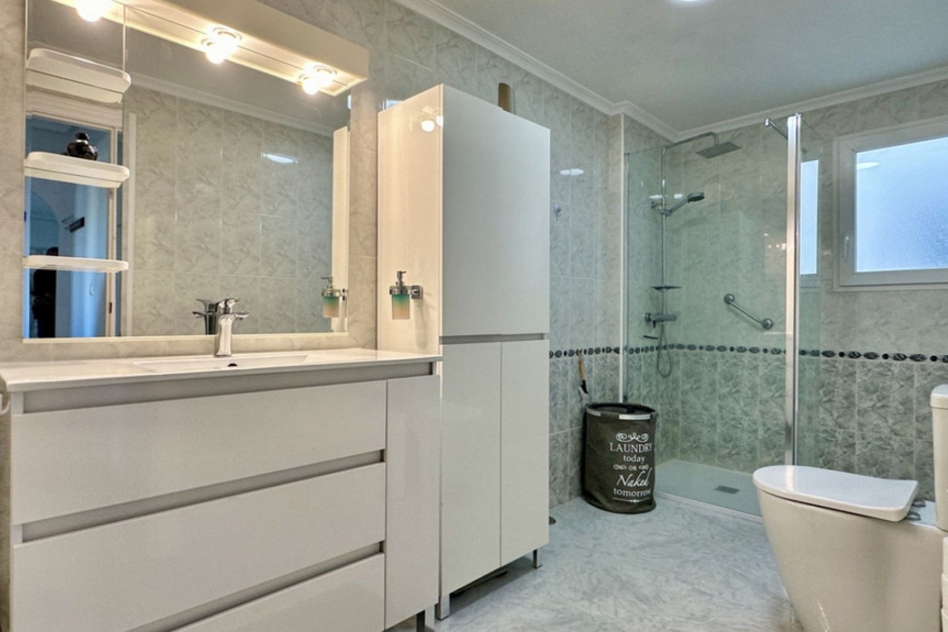 Resale - Apartment / flat -
Orihuela - Playa Flamenca