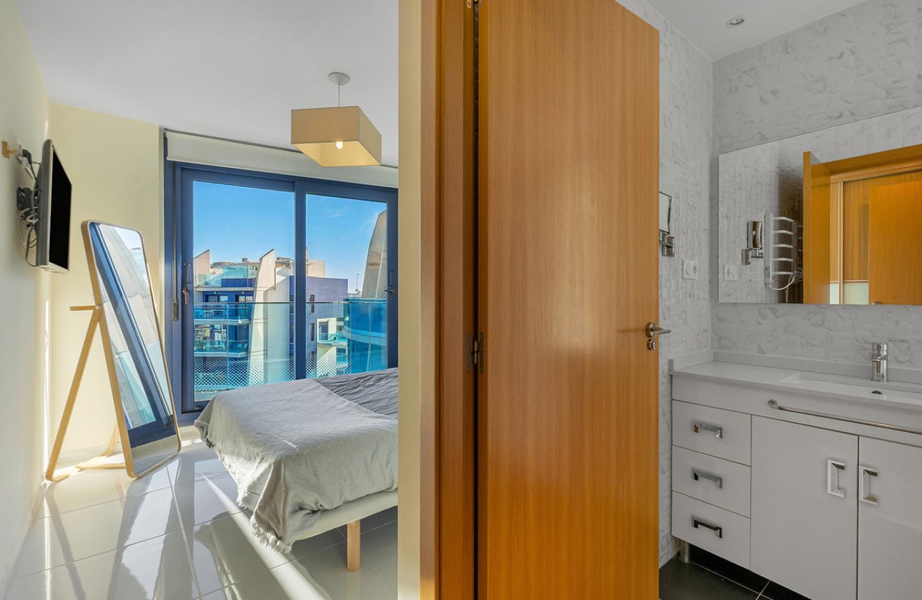 Resale - Apartment / flat -
Orihuela - Punta Prima