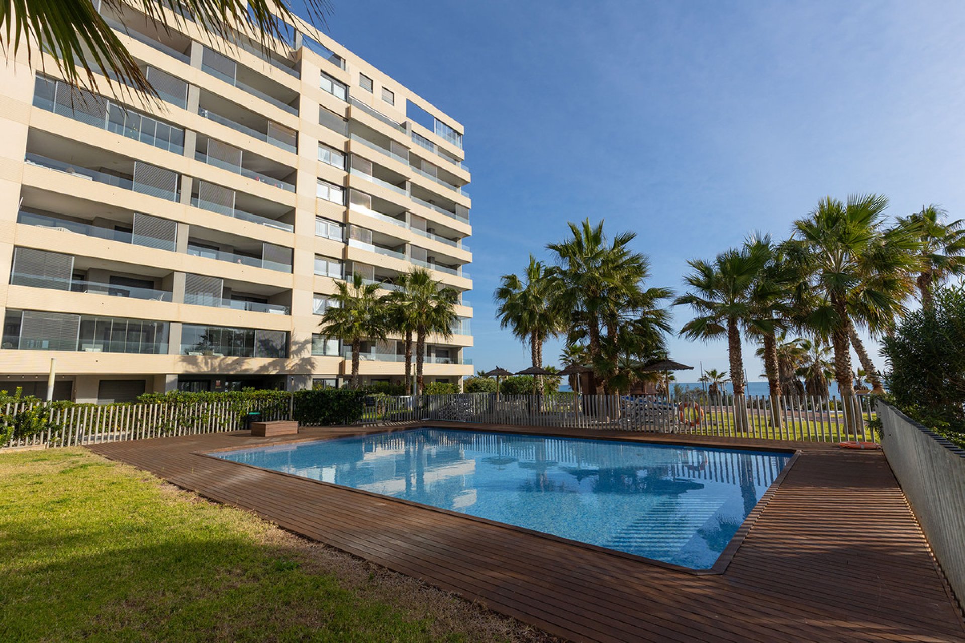 Resale - Apartment / flat -
Orihuela - Punta Prima