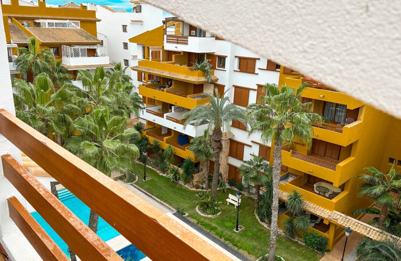 Resale - Apartment / flat -
Orihuela - Punta Prima