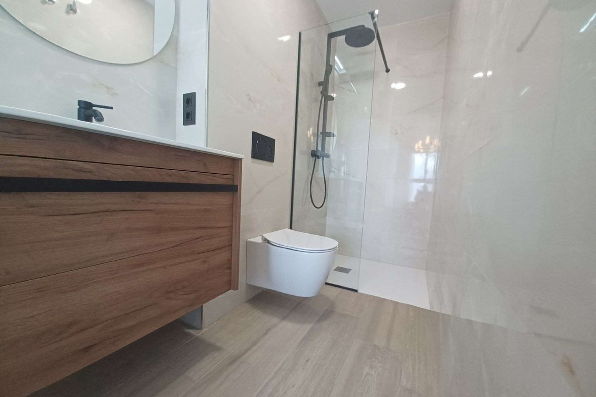 Resale - Apartment / flat -
Orihuela - Punta Prima