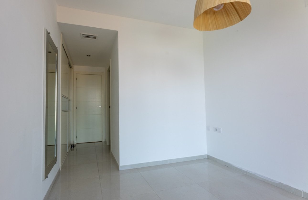 Resale - Apartment / flat -
Orihuela - Punta Prima