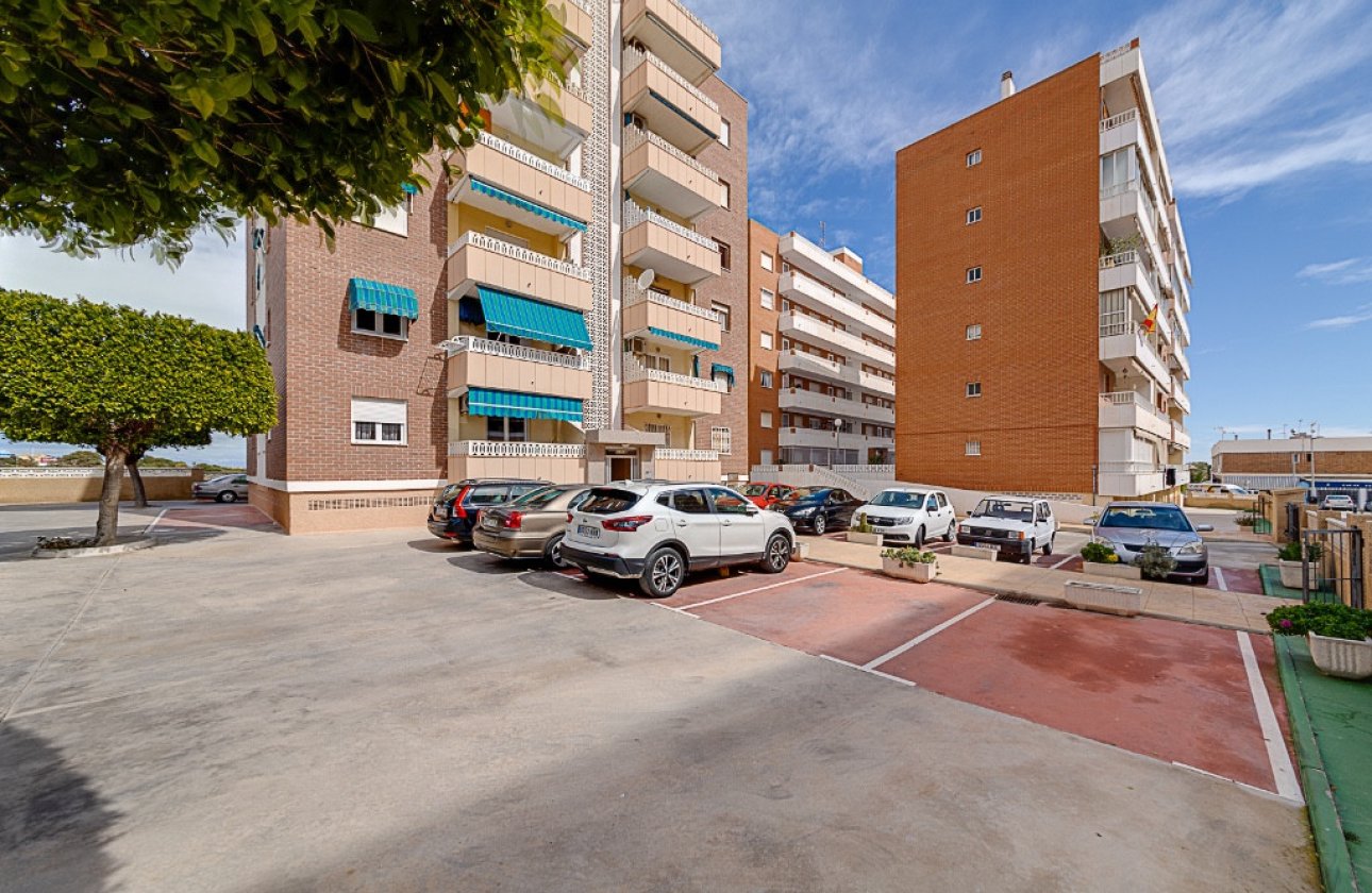 Resale - Apartment / flat -
Orihuela - Punta Prima